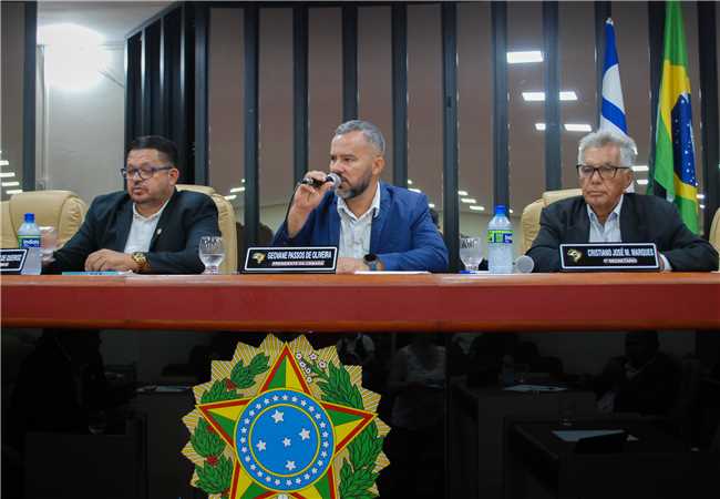 A Câmara Municipal de Remanso, na última terça-feira (26), realizou a 6ª Sessão Ordinária. Na sessão foram aprentadas as seguintes pautas:

Aprovado